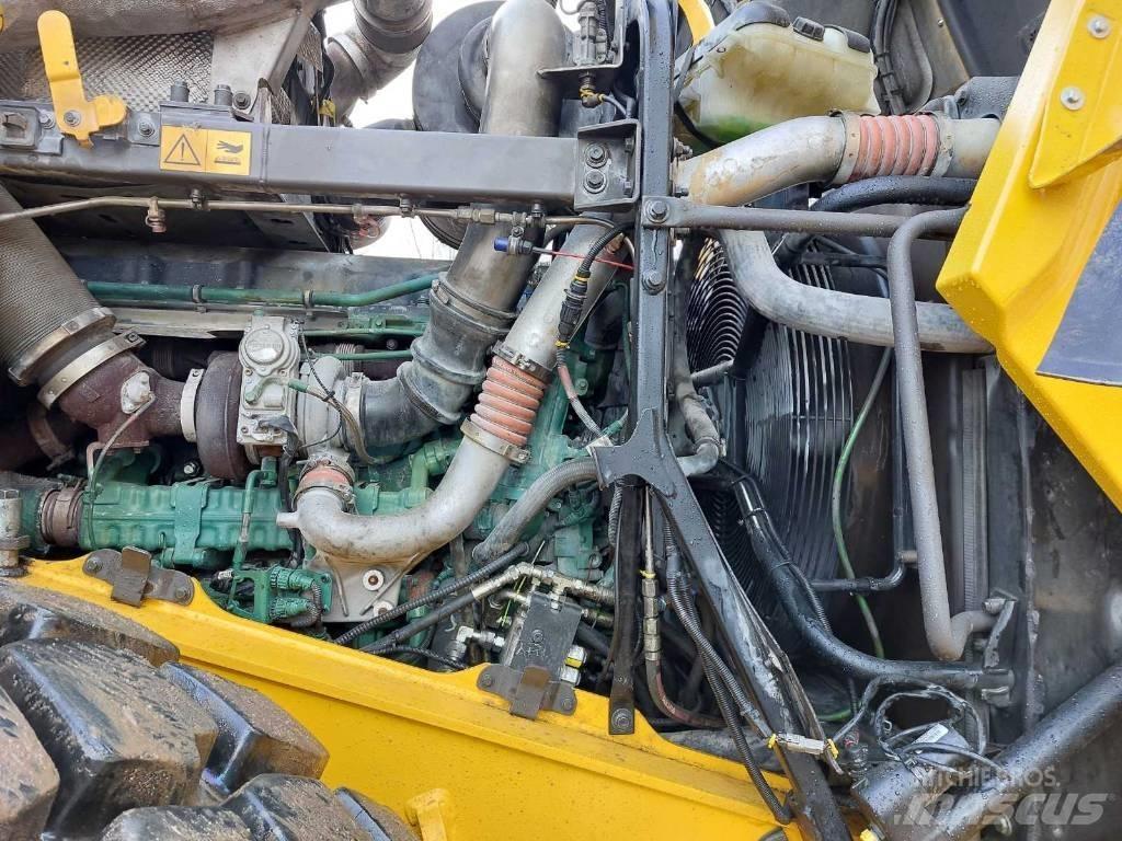 Volvo L 220 H Gumikerekes homlokrakodók