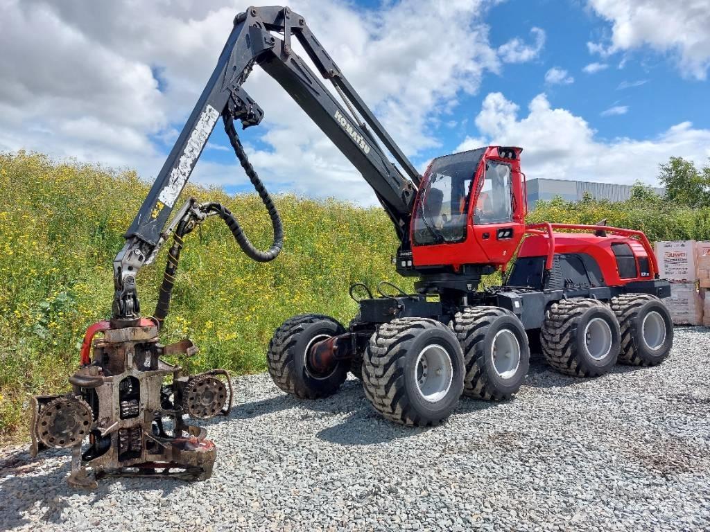 Komatsu 931XC-1 Betakarítók