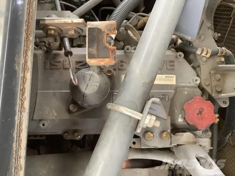 Hitachi ZX 210 LC-5B Lánctalpas kotrók