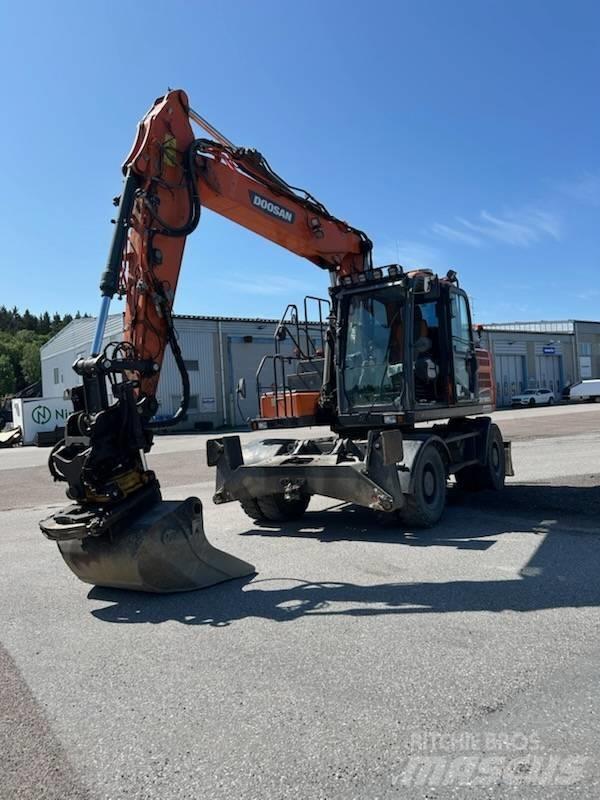 Doosan DX 160 w-5 Gumikerekes kotrók