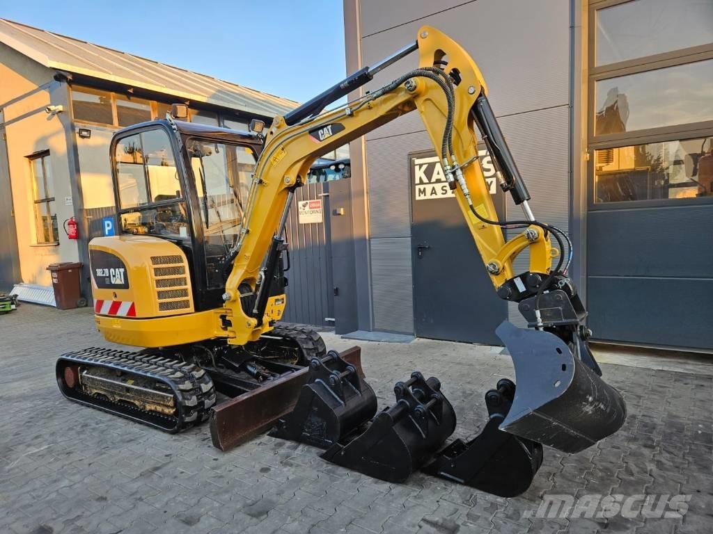 CAT 302.7 D CR Mini kotrók < 7t
