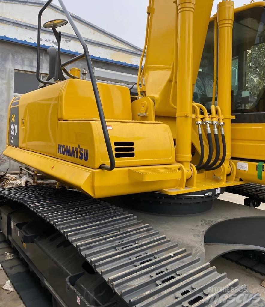 Komatsu PC210LC-8M0 Lánctalpas kotrók
