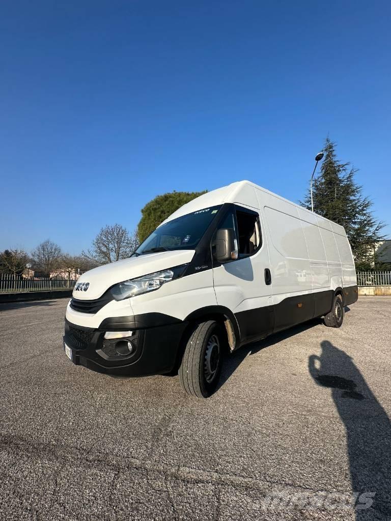 Iveco Daily 35 S16 Transporterek