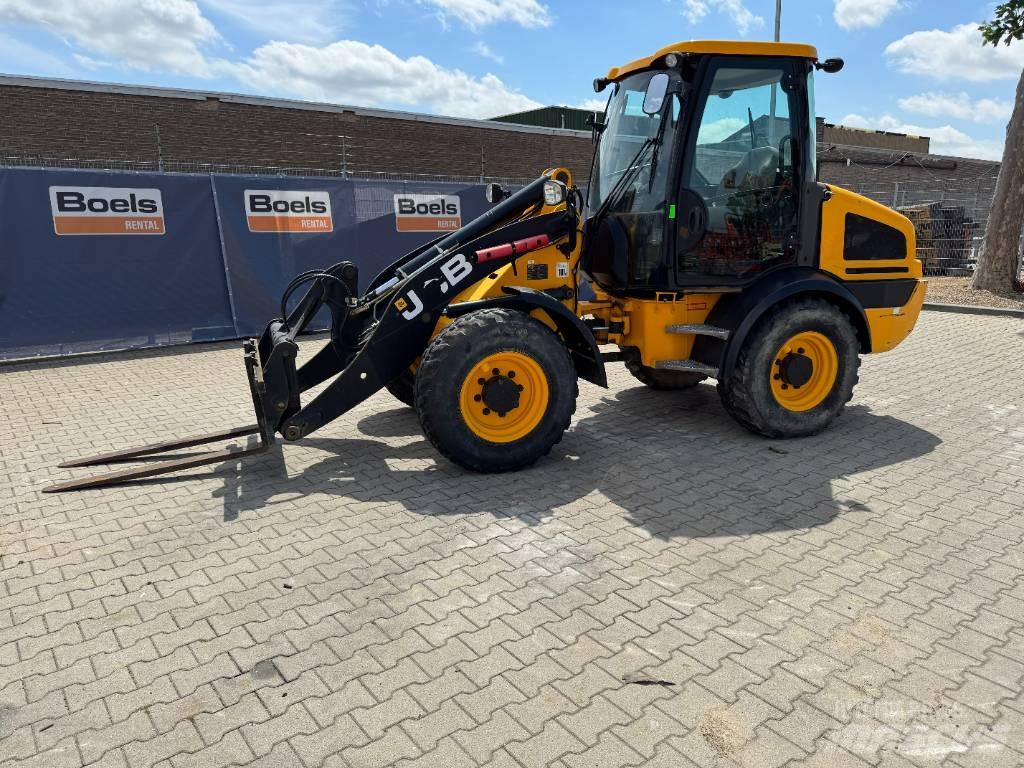 JCB 409 Gumikerekes homlokrakodók