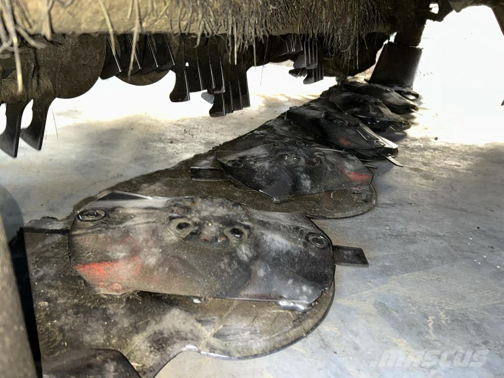 Kuhn FC3125 Vontatott pázsitnyírók