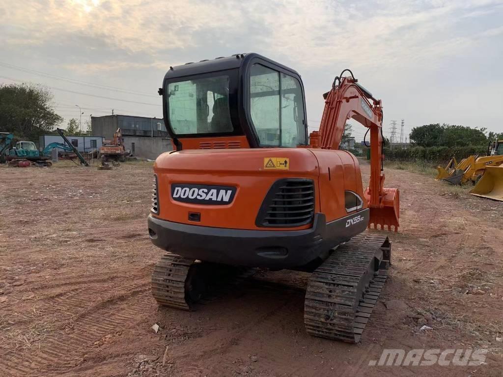 Doosan DX 55 Mini kotrók < 7t
