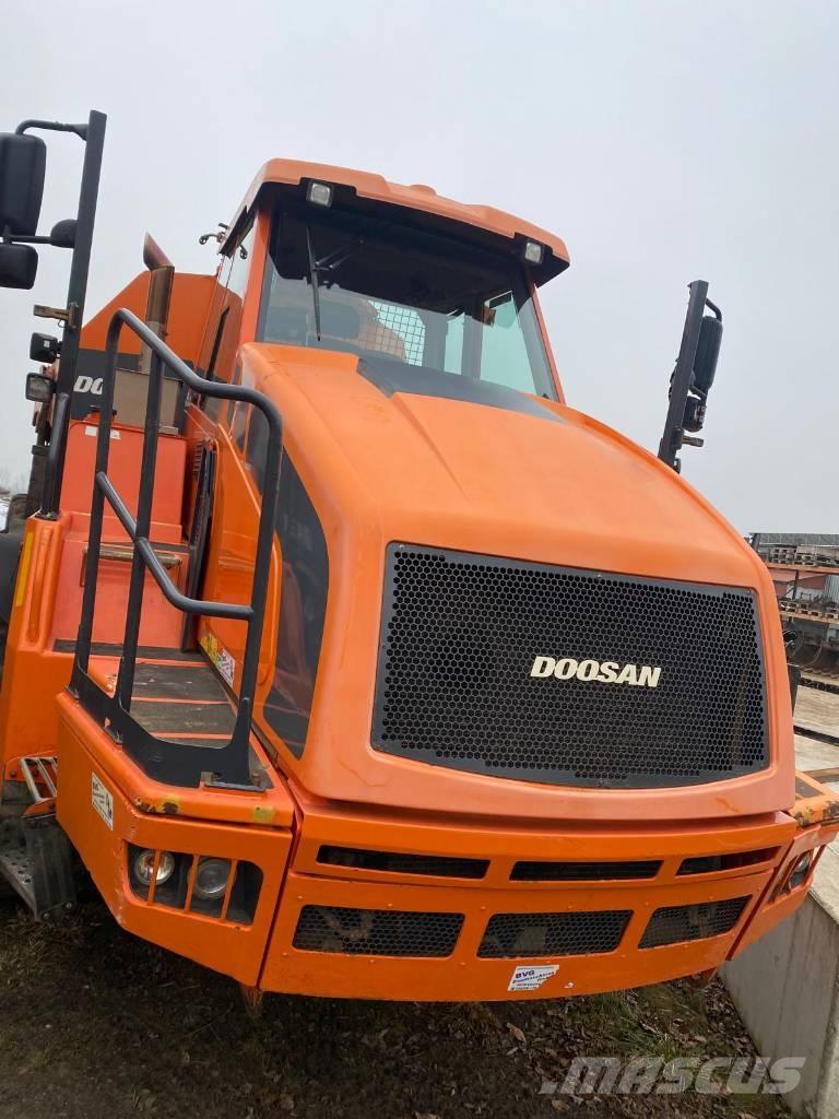 Doosan DA 30 Csuklósdömperek