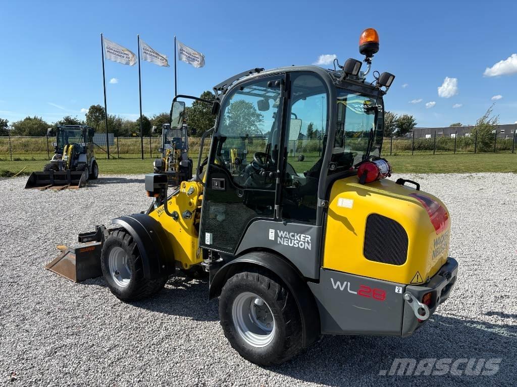 Wacker Neuson WL 28 Gumikerekes homlokrakodók