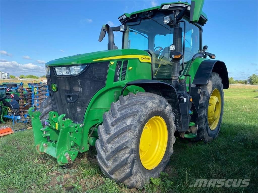 John Deere 7R 330 Traktorok