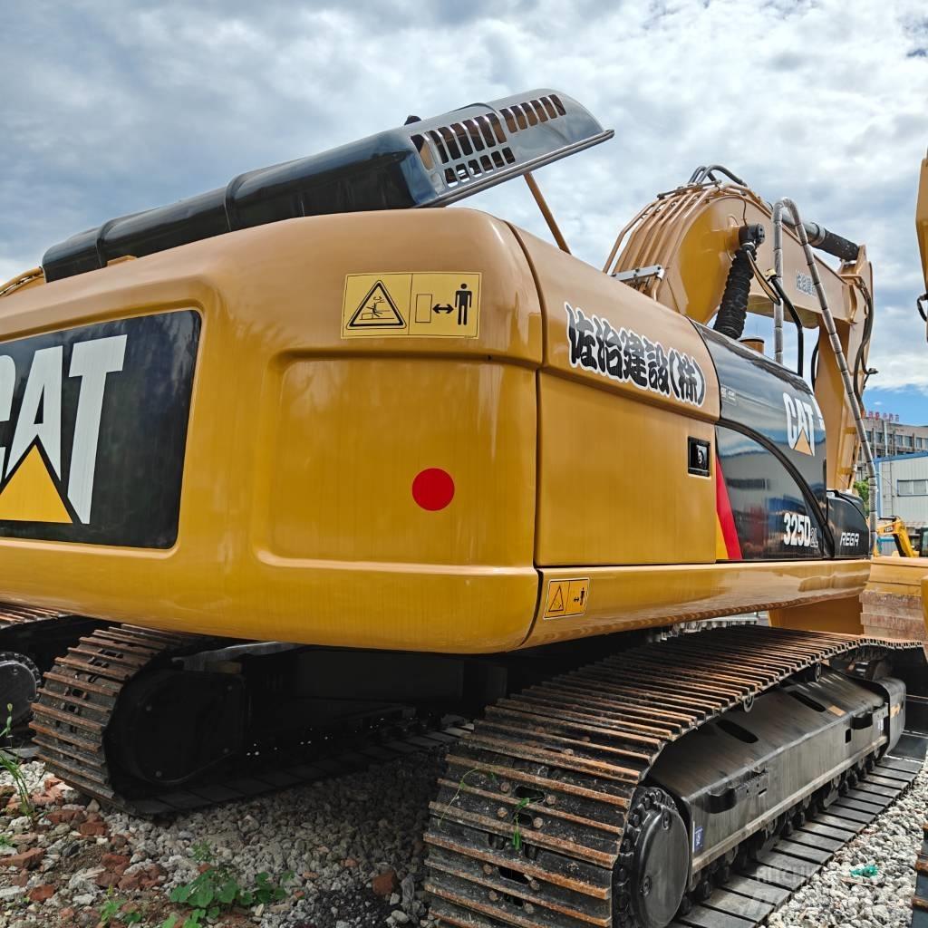 CAT 325D Lánctalpas kotrók