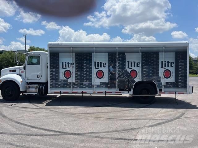Peterbilt 337 Italszállító tehergépkocsik