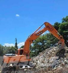 Doosan DX210WA Gumikerekes kotrók