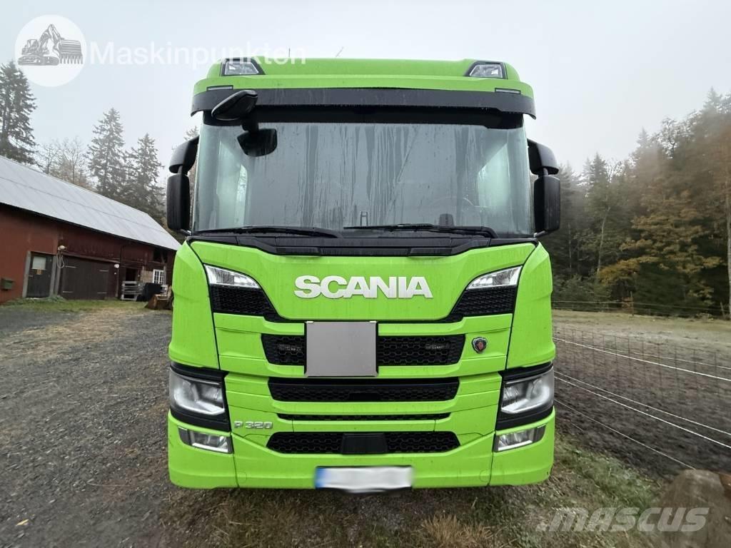 Scania P 320 Dobozos teherautók