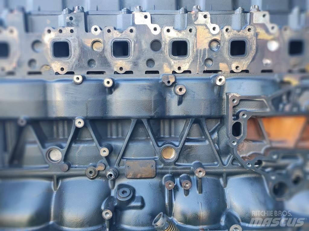 MAN D2066 440 hp Motorok