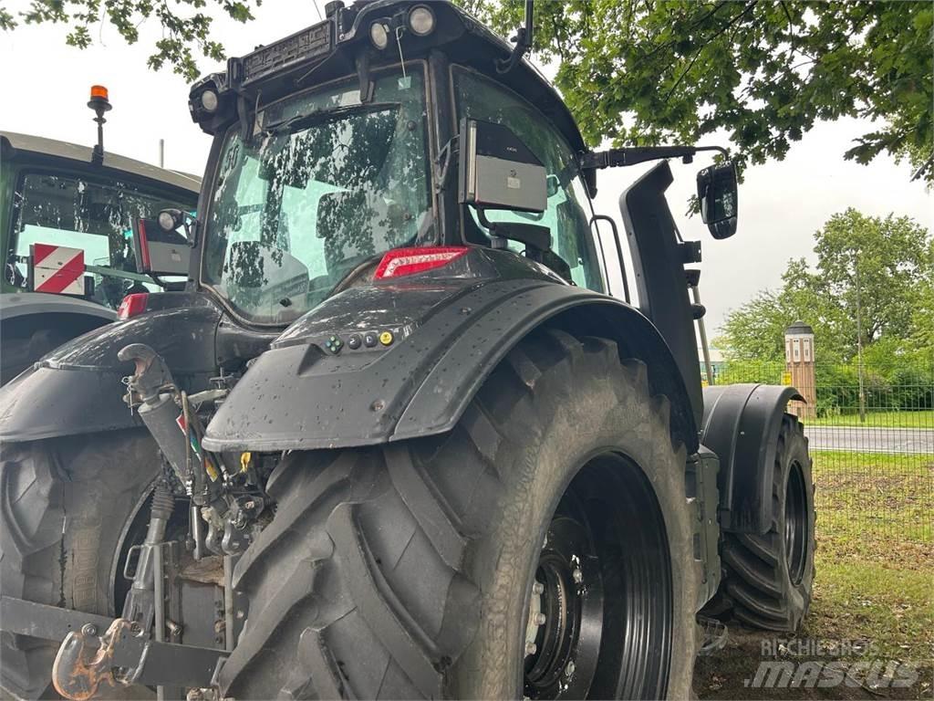 Valtra T 235 D Traktorok