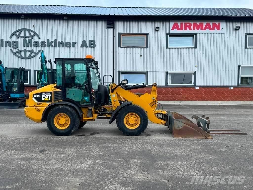 CAT 906 H Gumikerekes homlokrakodók