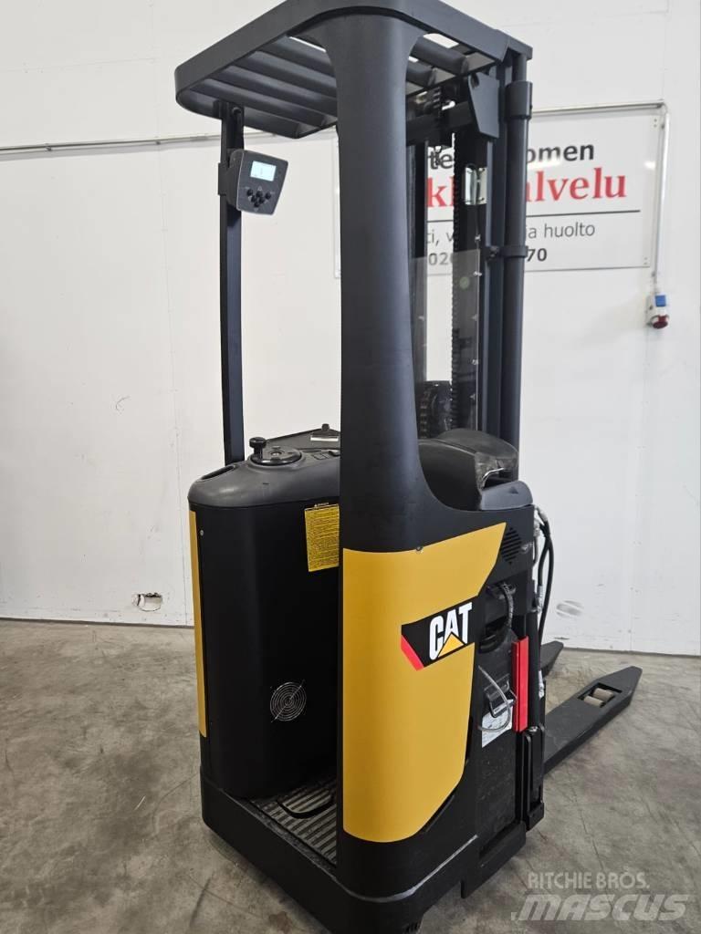 CAT NSR16N Elektromos gyalogkíséretű targoncák