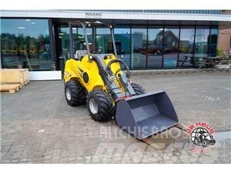 Eurotrac T11 - Demo Gumikerekes homlokrakodók