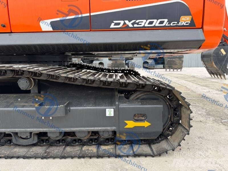 Doosan DX 300 LC-9C Lánctalpas kotrók