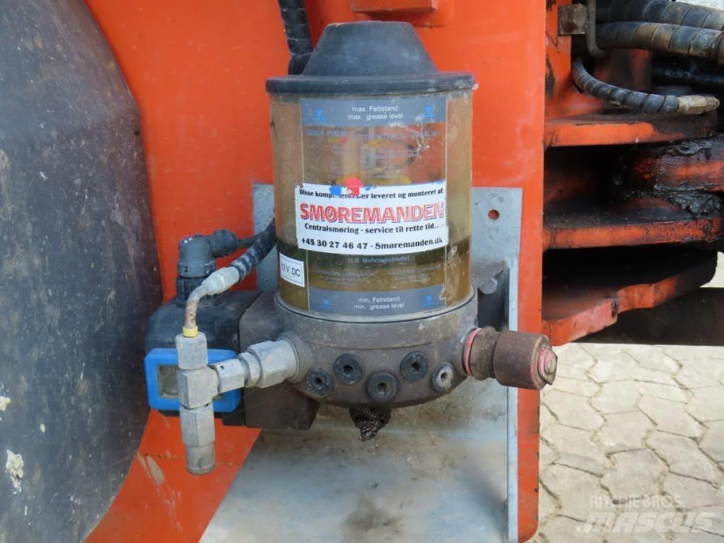 Hitachi ZX 95 Gumikerekes homlokrakodók