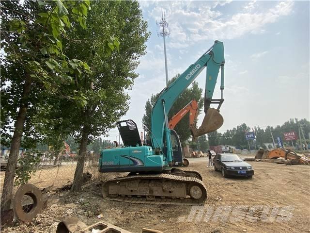 Kobelco SK 200 Lánctalpas kotrók