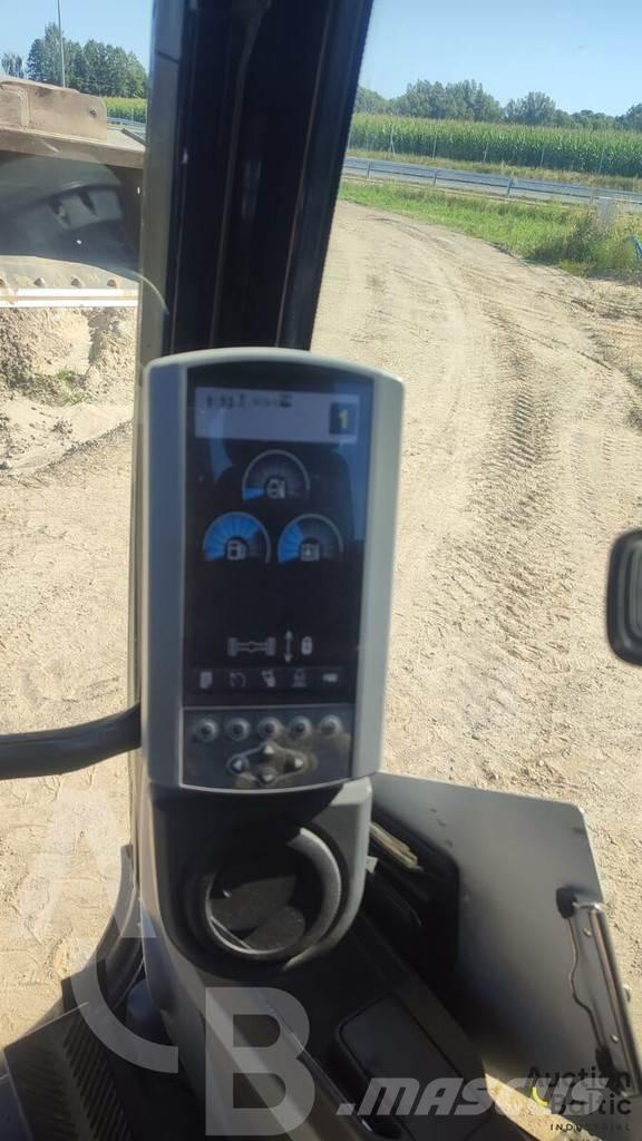 CAT 315 D Gumikerekes kotrók