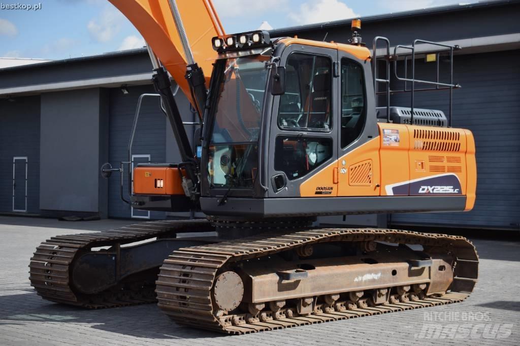 Doosan DX 225 LC-5 Lánctalpas kotrók