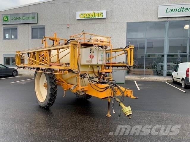 Dubex ANH 700N Vontatott trágyaszórók