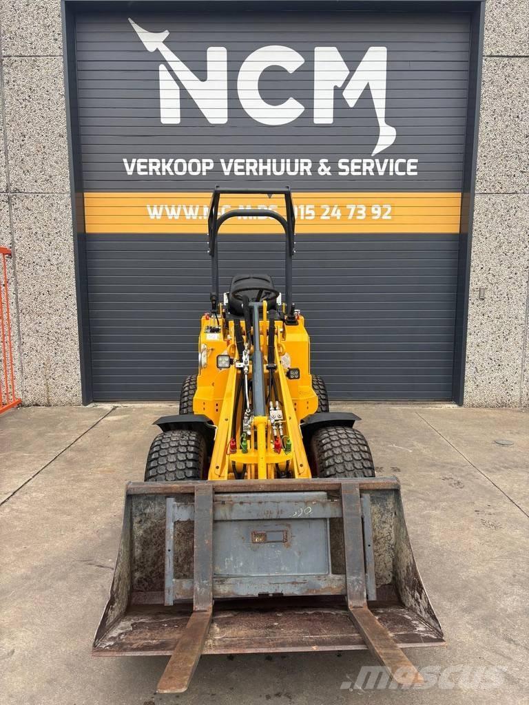 Knikmops KM 130 Gumikerekes homlokrakodók