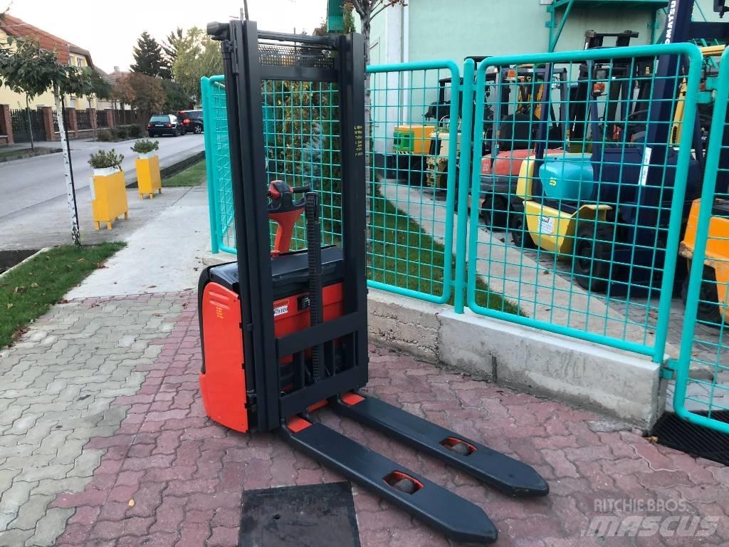 Linde L 12 V-3108 Gyalogkíséretű targonca