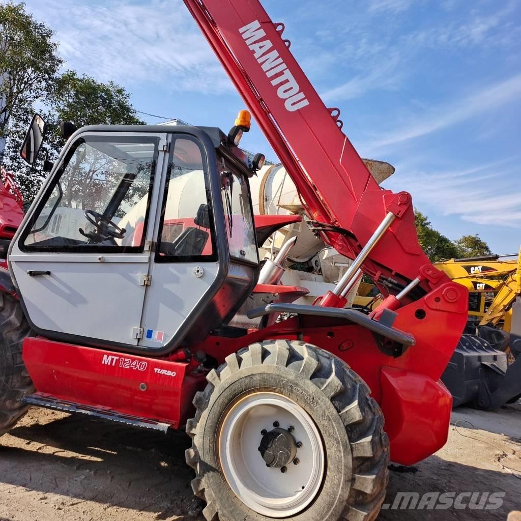Manitou MT 1240 Teleszkópos rakodók