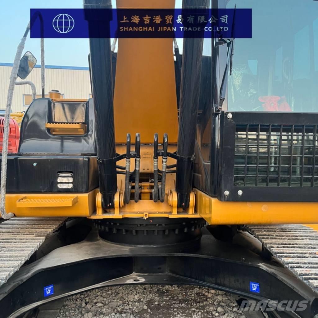 CAT 323 D Lánctalpas kotrók