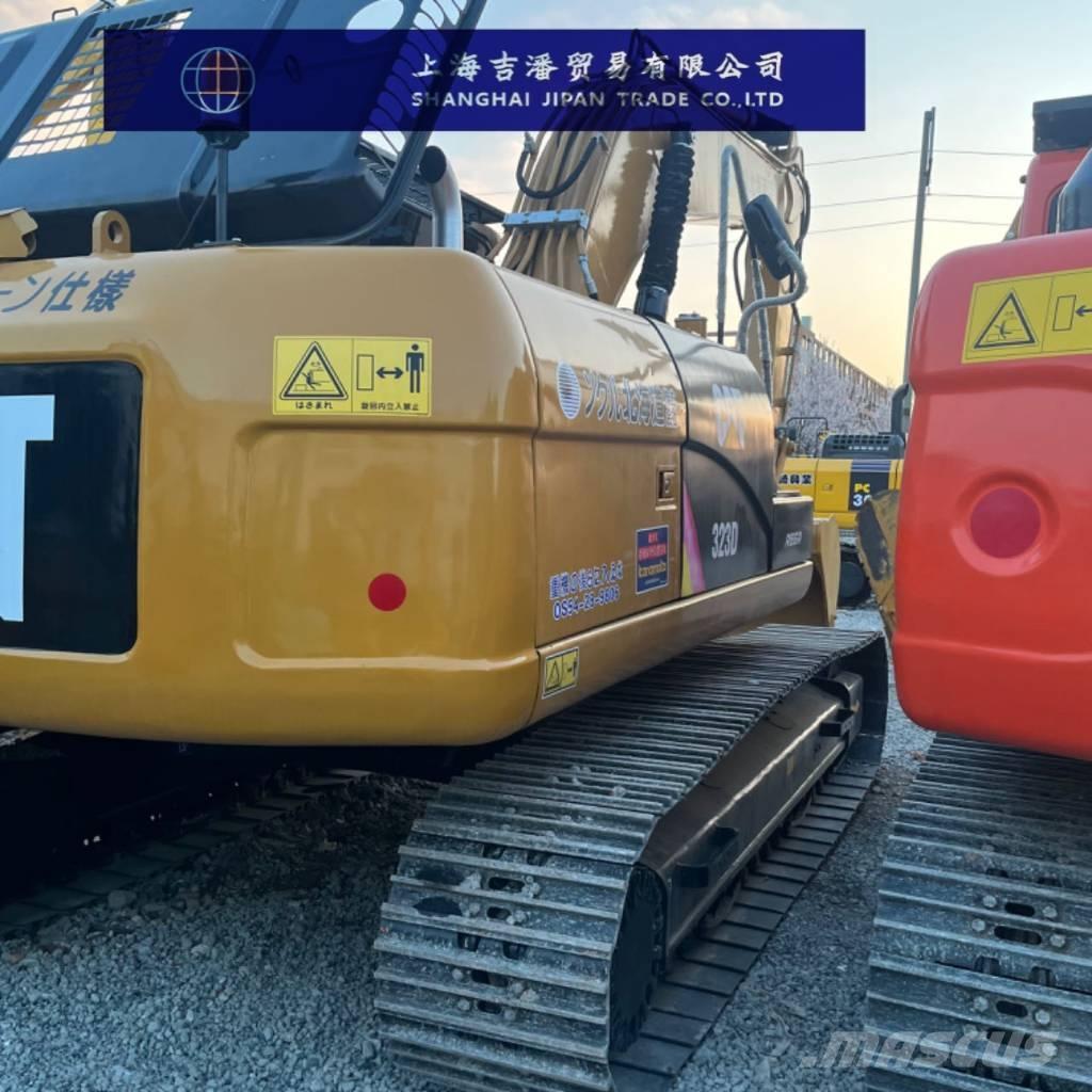 CAT 323 D Lánctalpas kotrók