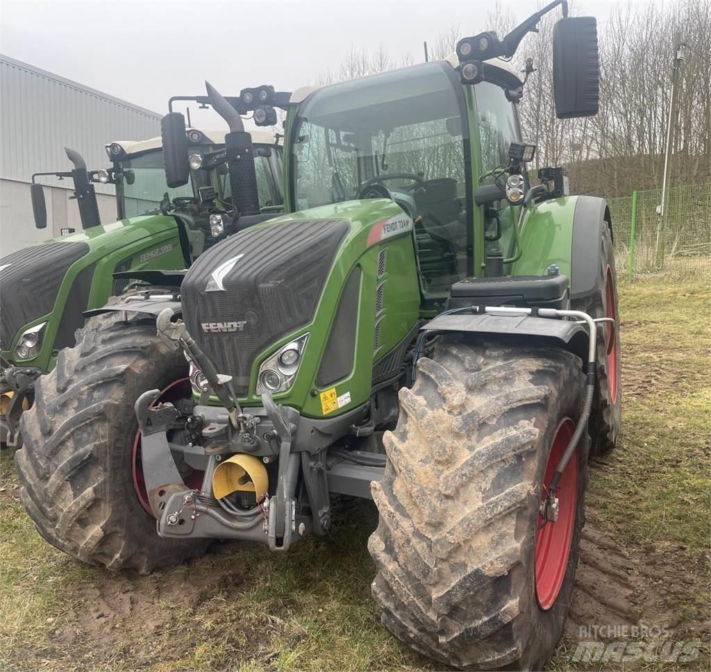 Fendt 724 Vario Traktorok