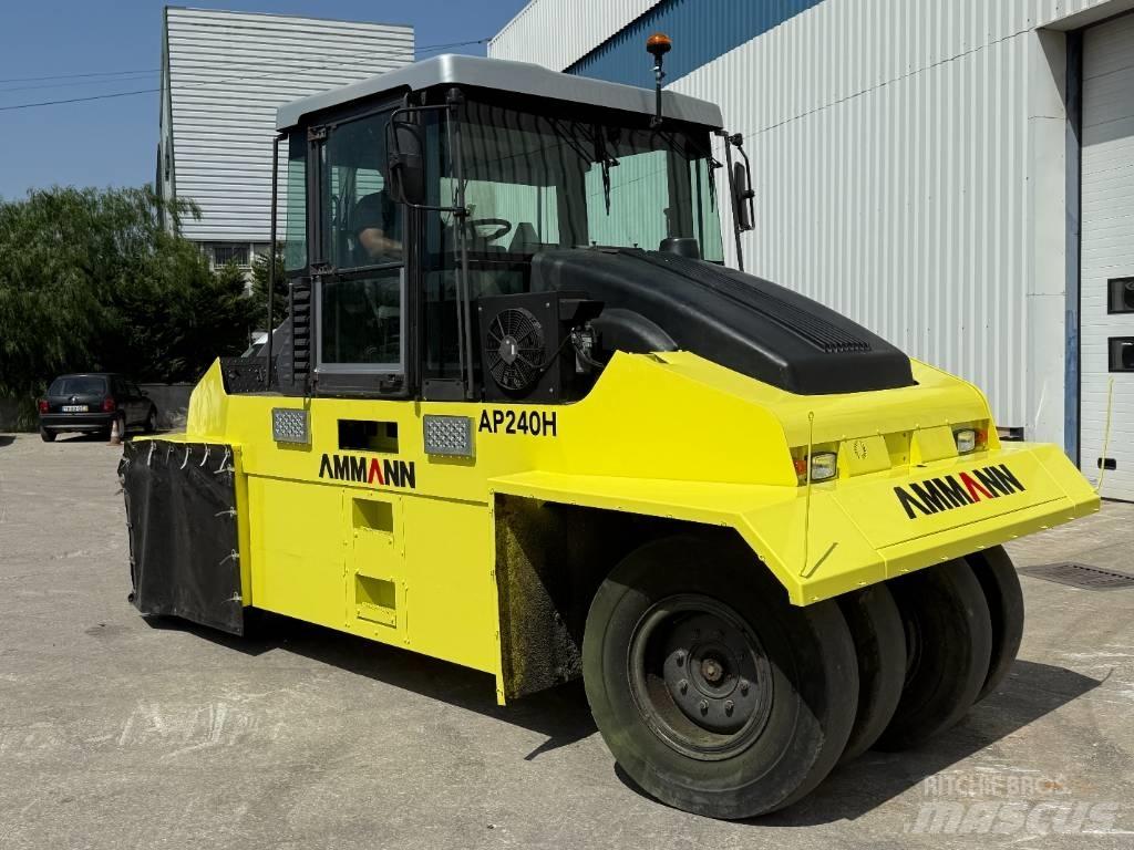 Ammann AP 240 H Pneumatikus kerekes hengerek