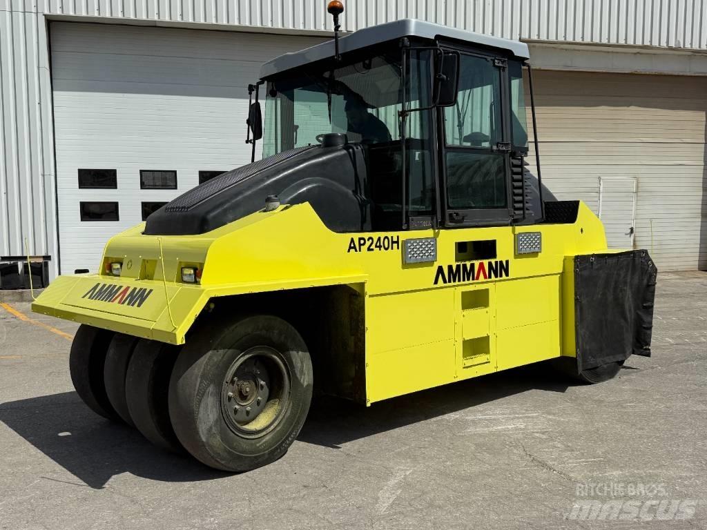 Ammann AP 240 H Pneumatikus kerekes hengerek