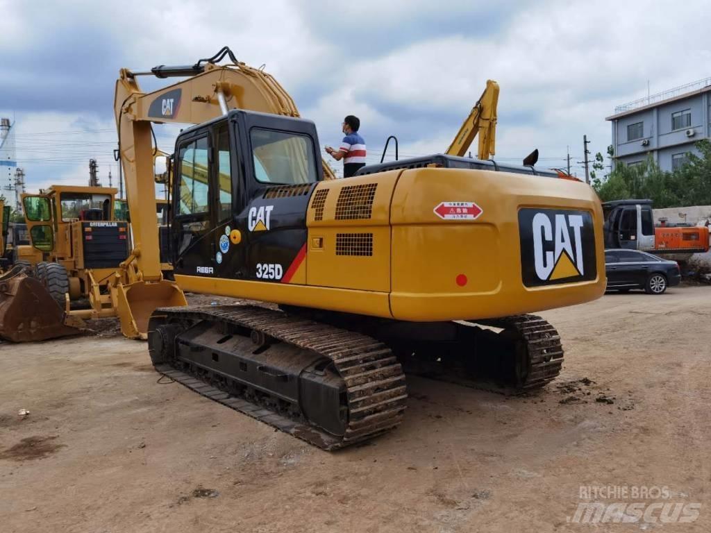 CAT 325DL Lánctalpas kotrók