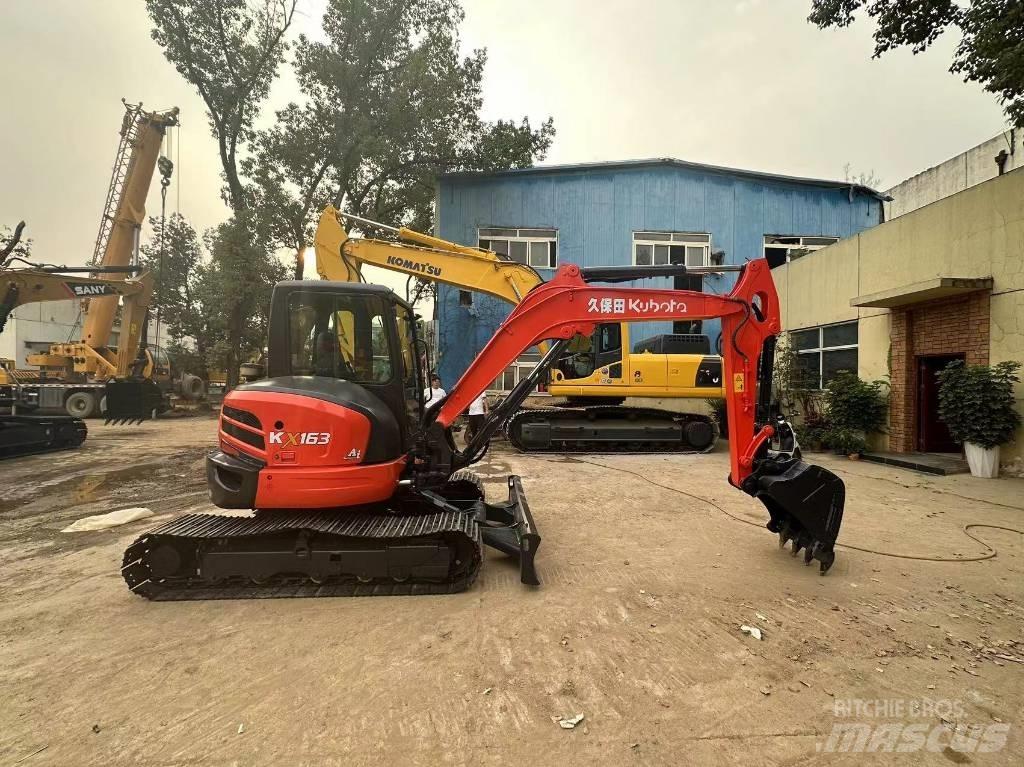 Kubota 163 Lánctalpas kotrók