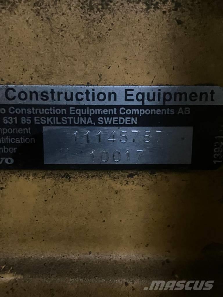 Volvo L 350 F Gumikerekes homlokrakodók