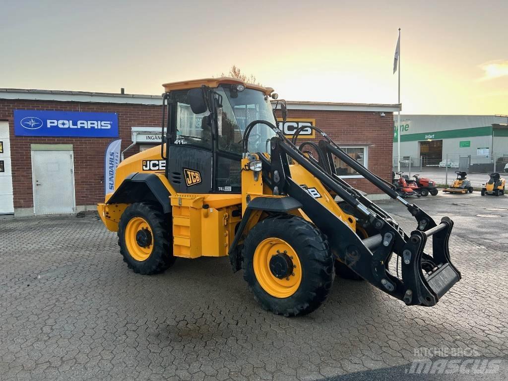 JCB 411 HT Gumikerekes homlokrakodók