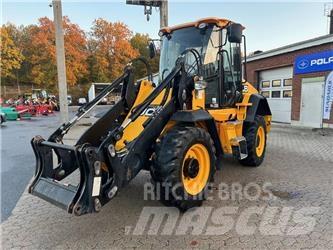 JCB 411 HT Gumikerekes homlokrakodók