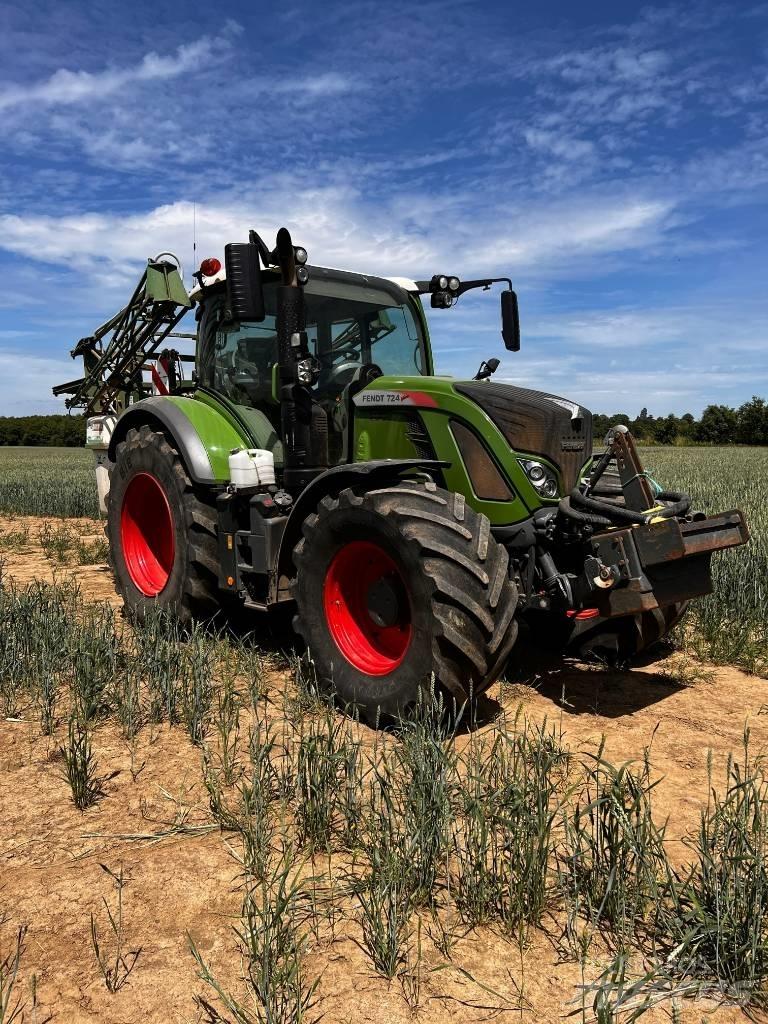 Fendt 724 Profi Traktorok