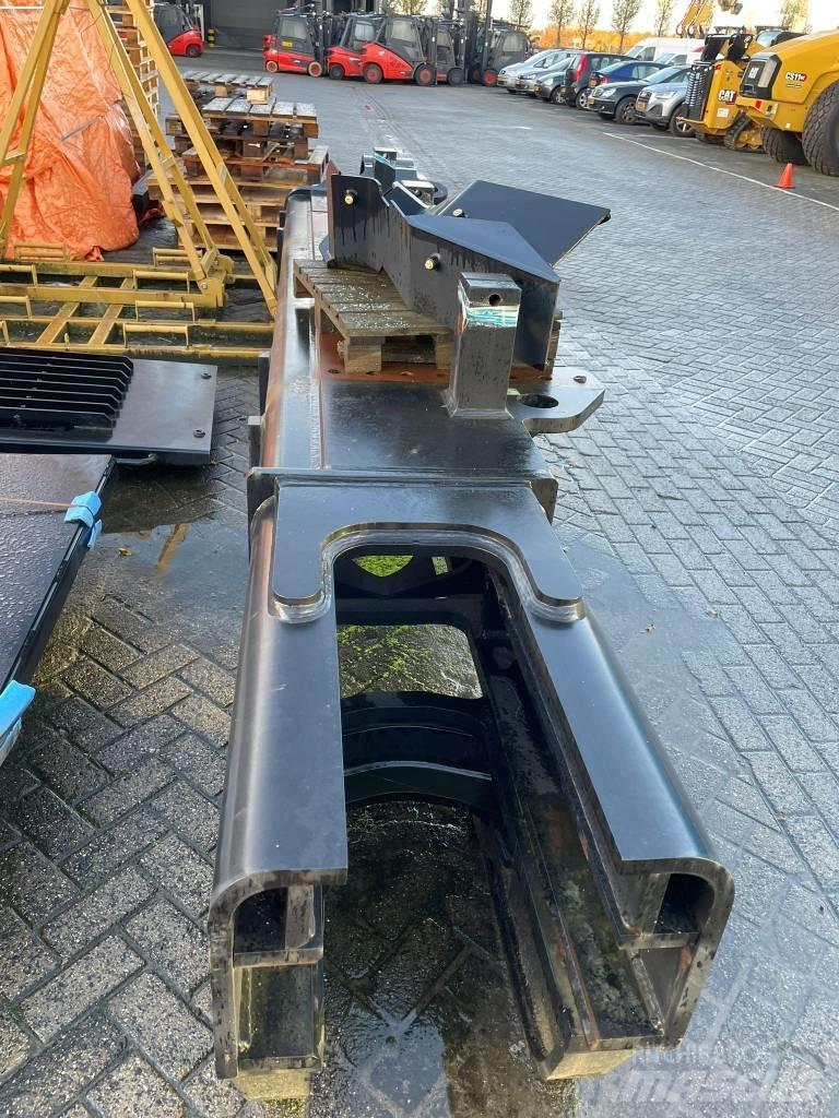 CAT 390 F L Alváz és felfüggesztés