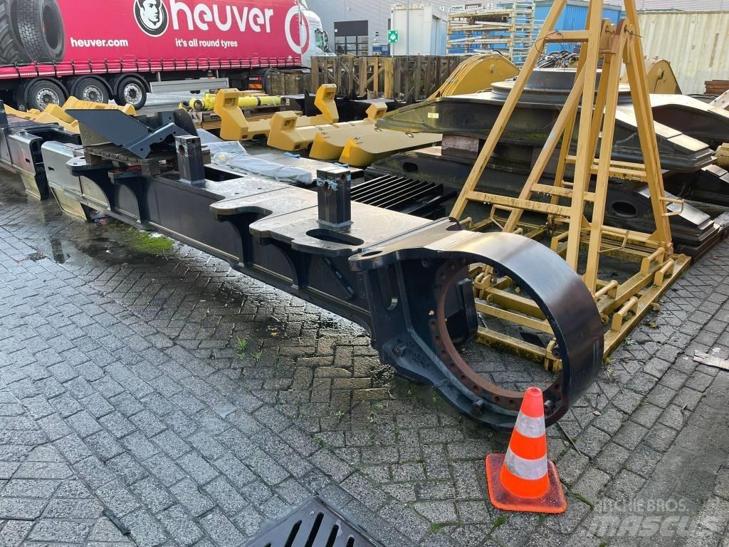 CAT 390 F L Alváz és felfüggesztés