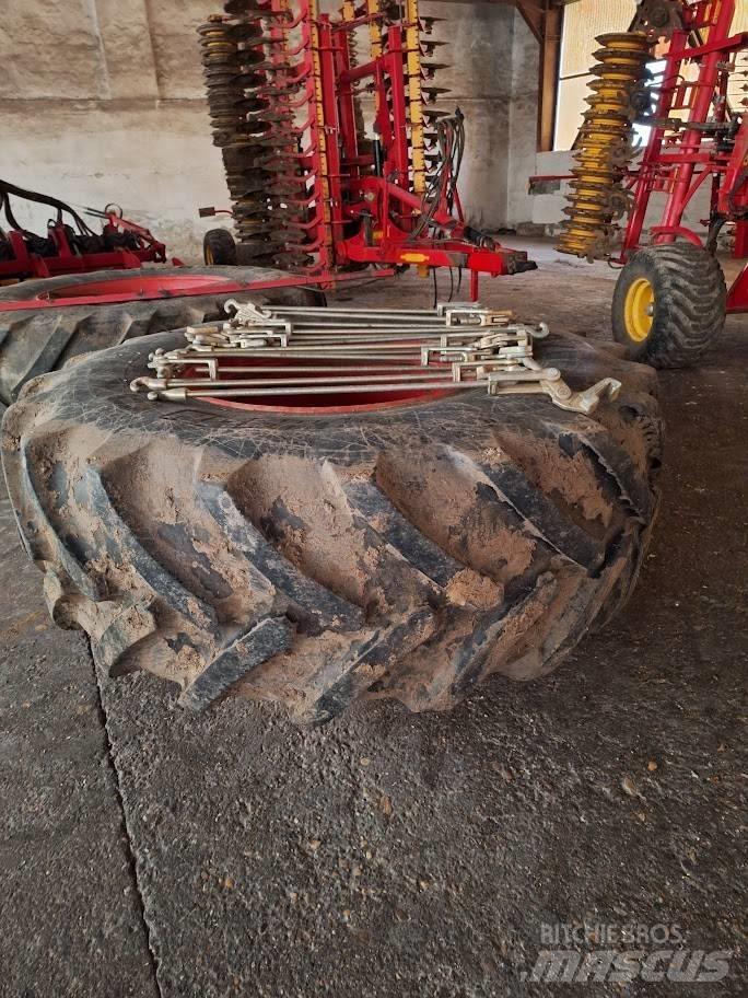 Fendt Vario 828 Traktorok