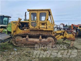 Komatsu D 85-18 lánctalpas dózerek