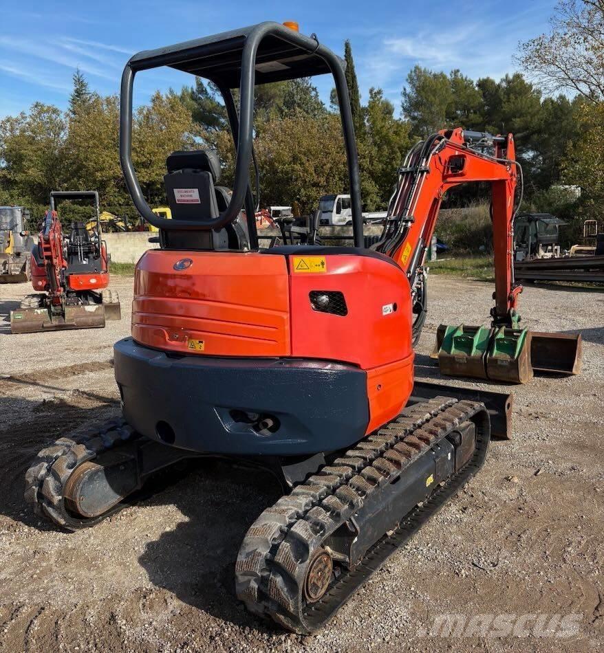 Kubota U 35-3 Mini kotrók < 7t