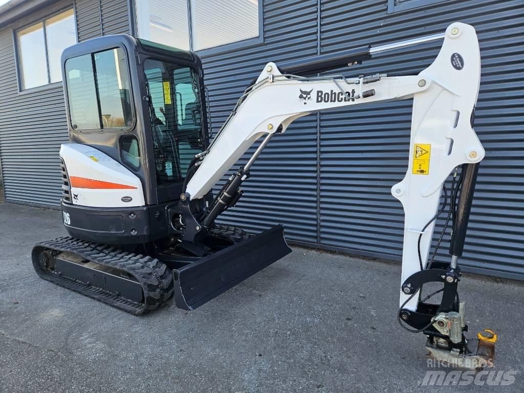 Bobcat e26 Mini kotrók < 7t