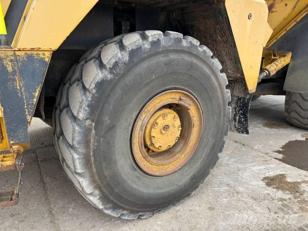 Komatsu HM 350-1 Csuklósdömperek