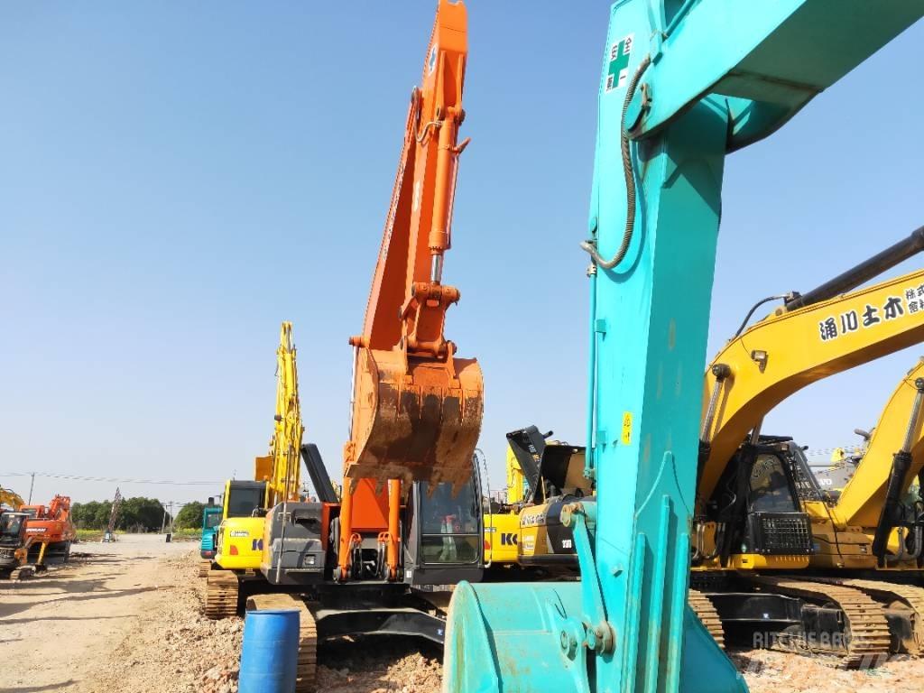 Hitachi ZX 240-3 Lánctalpas kotrók
